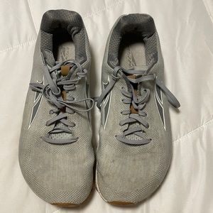 Preowned Altra innerflex trailrunners Men Size 11.5